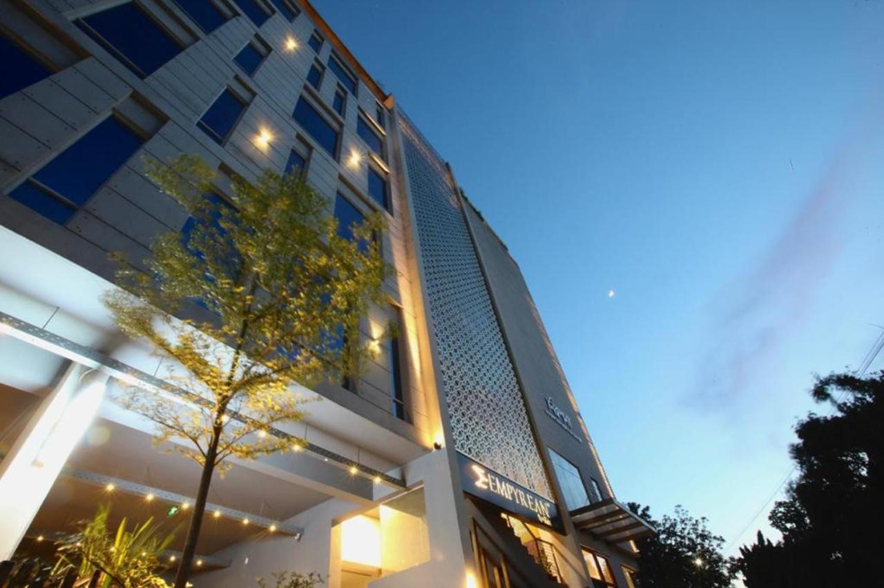Empyrean Dhaka City Centre Exterior photo